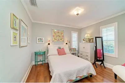 2250 Hillview Street, Sarasota, FL 34239 - Photo 35