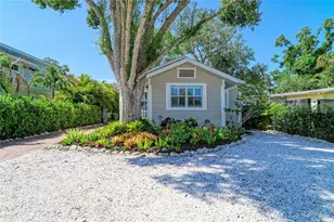 2250 Hillview St, Sarasota, FL 34239 - Photo 5