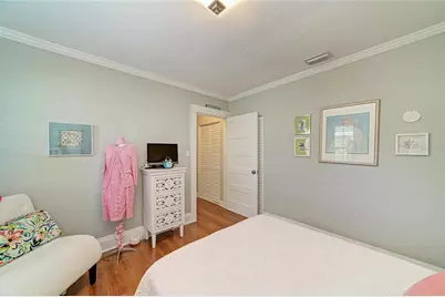 2250 Hillview Street, Sarasota, FL 34239 - Photo 37
