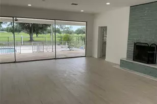 502 Magellan Dr, Sarasota, FL 34243 - Photo 13