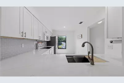 6050 28th Street W #NA, Bradenton, FL 34207 - Photo 9