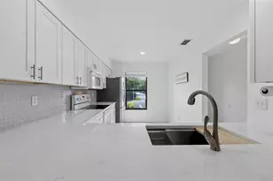 6050 28th St W, Bradenton, FL 34207 - Photo 9
