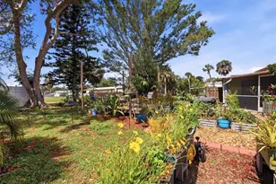709 Padua Ct, Nokomis, FL 34275 - Photo 25