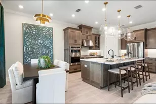 7672 Moonbeam Ave, Sarasota, FL 34241 - Photo 5