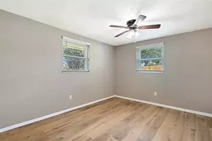 2706 White Sands Dr, Sarasota, FL 34231 - Photo 15