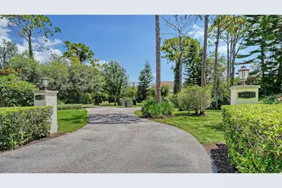 4981 Hubner Circle, Sarasota, FL 34241 - Photo 3