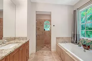 4981 Hubner Cir, Sarasota, FL 34241 - Photo 23