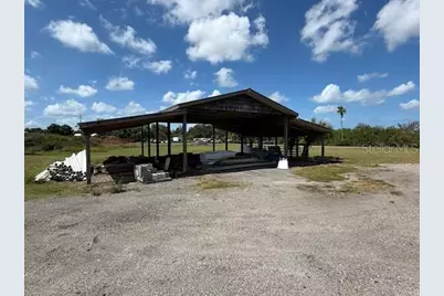 2203 42nd Street E, Bradenton, FL 34208 - Photo 3