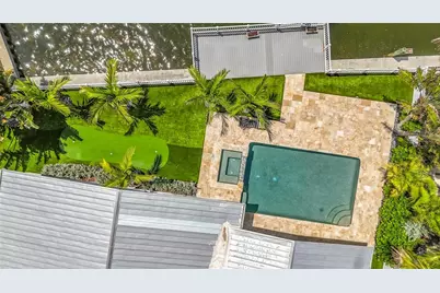 605 Key Royale Drive, Bradenton Beach, FL 34217 - Photo 31