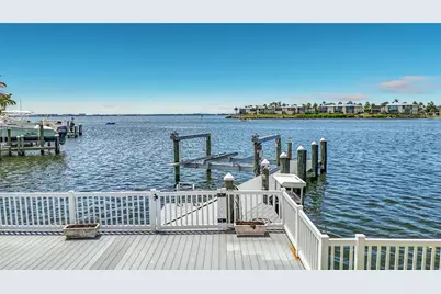 605 Key Royale Drive, Bradenton Beach, FL 34217 - Photo 23