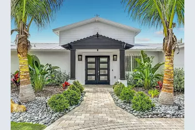 605 Key Royale Drive, Holmes Beach, FL 34217 - Photo 41