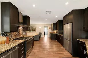 157 Lookout Point Dr, Osprey, FL 34229 - Photo 17