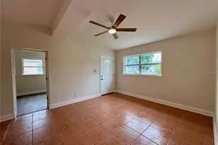 224 W Cornelius Cir, Sarasota, FL 34232 - Photo 5