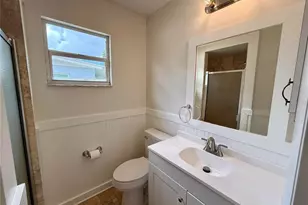 224 W Cornelius Cir, Sarasota, FL 34232 - Photo 15