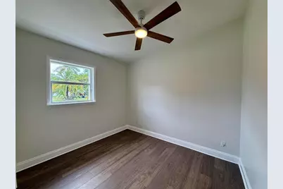 224 W Cornelius Circle, Sarasota, FL 34232 - Photo 23