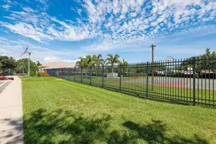4617 Egmont Dr, Bradenton, FL 34203 - Photo 63