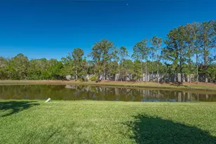 315 Londonderry Dr, Sarasota, FL 34240 - Photo 3