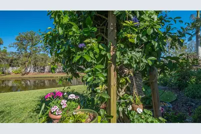 315 Londonderry Drive, Sarasota, FL 34240 - Photo 39