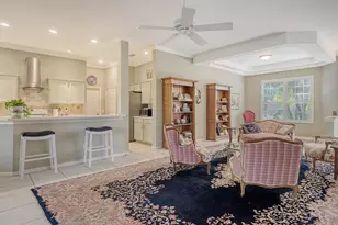 315 Londonderry Dr, Sarasota, FL 34240 - Photo 11
