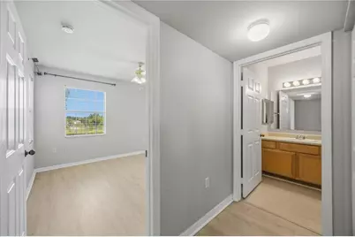 1195 Villagio Circle #208, Sarasota, FL 34237 - Photo 27