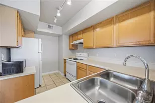 1195 Villagio Cir, Sarasota, FL 34237 - Photo 13