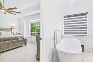 3663 Square W Ln, Sarasota, FL 34238 - Photo 35