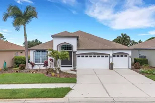 374 Londonderry Dr, Sarasota, FL 34240 - Photo 1