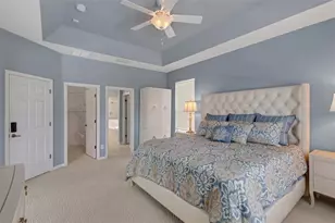 374 Londonderry Dr, Sarasota, FL 34240 - Photo 15