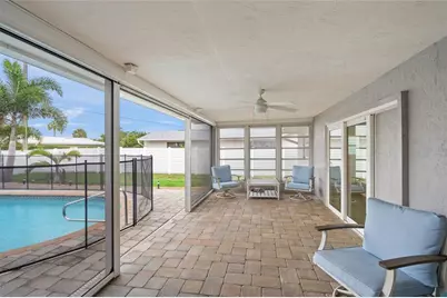 3405 S Lockwood Ridge Road, Sarasota, FL 34239 - Photo 37