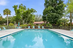 5590 Golf Pointe Dr, Sarasota, FL 34243 - Photo 39