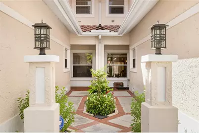 5590 Golf Pointe Drive #5590, Sarasota, FL 34243 - Photo 5