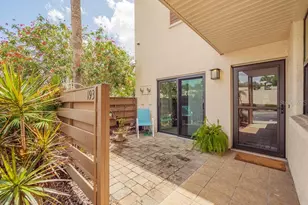 193 Pineneedle Dr, Bradenton, FL 34210 - Photo 1