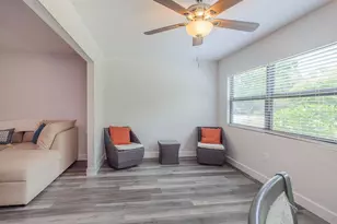 193 Pineneedle Dr, Bradenton, FL 34210 - Photo 21
