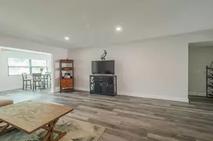 193 Pineneedle Dr, Bradenton, FL 34210 - Photo 17