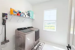8294 Grande Shores Dr, Sarasota, FL 34240 - Photo 27