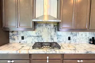 8294 Grande Shores Dr, Sarasota, FL 34240 - Photo 15