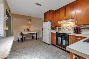5803 24th St W, Bradenton, FL 34207 - Photo 11
