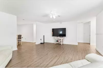 4204 Pine Meadow Terrace, Sarasota, FL 34233 - Photo 11