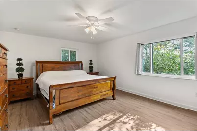 4204 Pine Meadow Terrace, Sarasota, FL 34233 - Photo 19