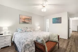 5673 Midnight Pass Rd, Sarasota, FL 34242 - Photo 19