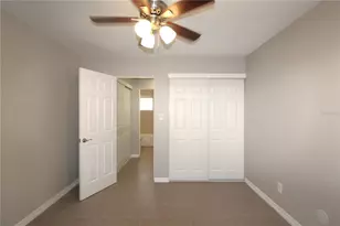 3001 Bee Ridge Rd, Sarasota, FL 34239 - Photo 7