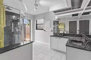848 Gantt Ave, Sarasota, FL 34232 - Photo 25