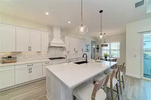 8533 Beechlake Ct, Sarasota, FL 34240 - Photo 17