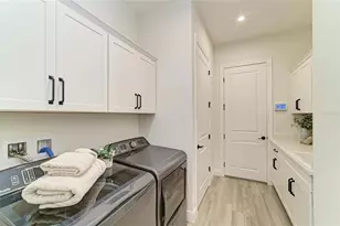 8533 Beechlake Ct, Sarasota, FL 34240 - Photo 45