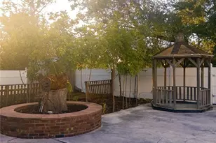 3033 Dawson St, Sarasota, FL 34239 - Photo 5
