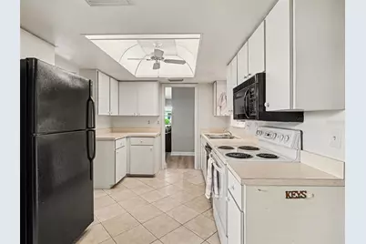 3618 Medford Lane #1538, Sarasota, FL 34232 - Photo 3