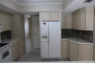 4215 18th Ave Dr W, Bradenton, FL 34205 - Photo 3