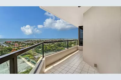 1211 Gulf Of Mexico Drive #701, Longboat Key, FL 34228 - Photo 13