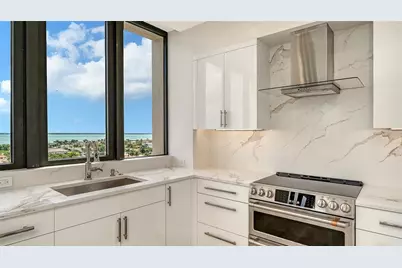 1211 Gulf Of Mexico Drive #701, Longboat Key, FL 34228 - Photo 19