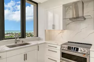 1211 Gulf of Mexico Dr, Longboat Key, FL 34228 - Photo 19